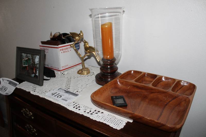 lot 416 image: Organizer Tray, Candle Holder, Picture Frame, Table Dcor, And More
