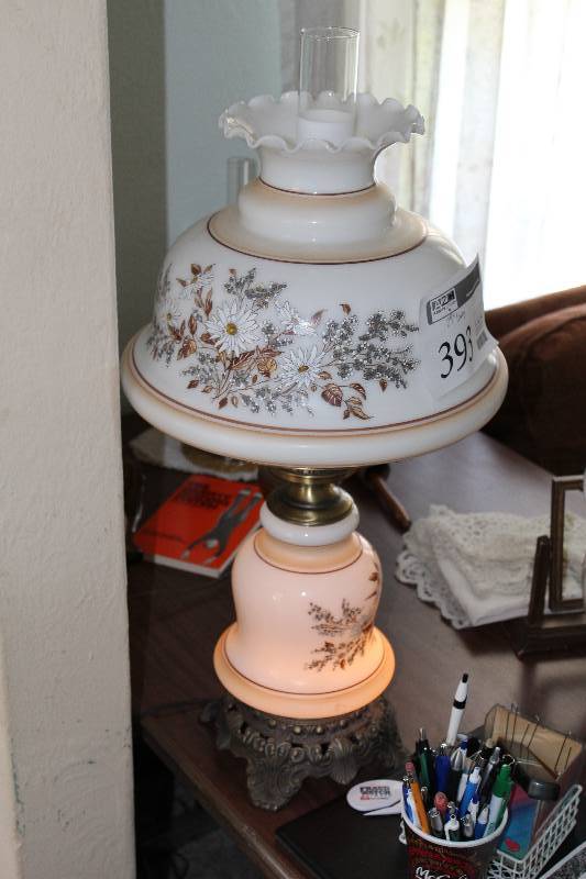 lot 393 image: Table Lamp w Decorative Lighted Glass Base, Decorative Glass Shade