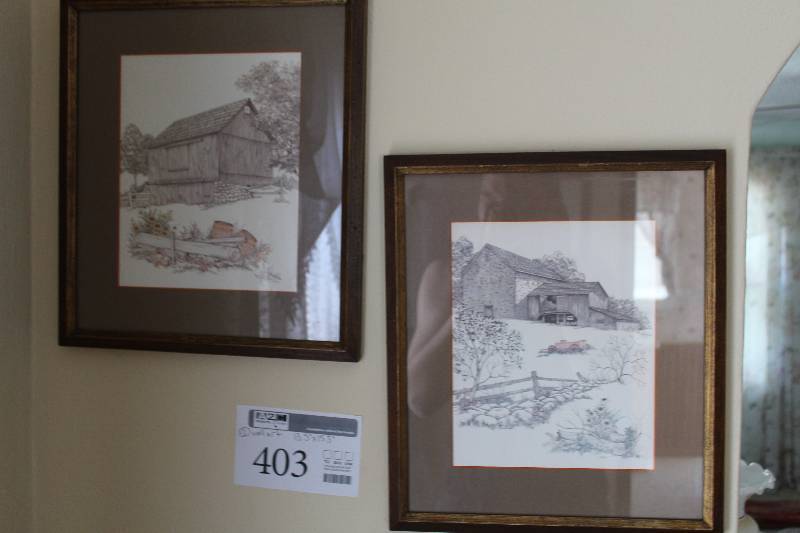 lot 403 image: Lot of (2) Wall Art