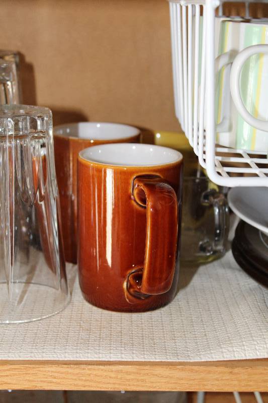 lot 433 image: Coffee Mugs