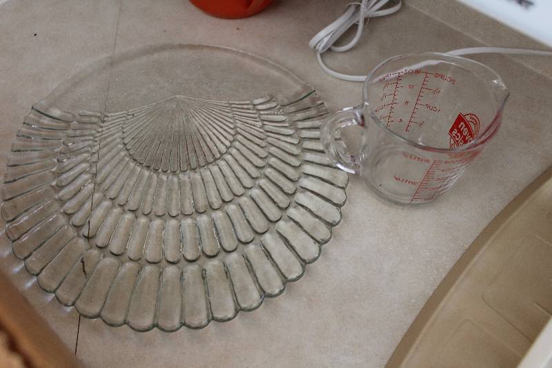 lot 438 image: Glassware - Serving Plate, Viking Mug, Serving Pitcher, Mugs, Light Covers