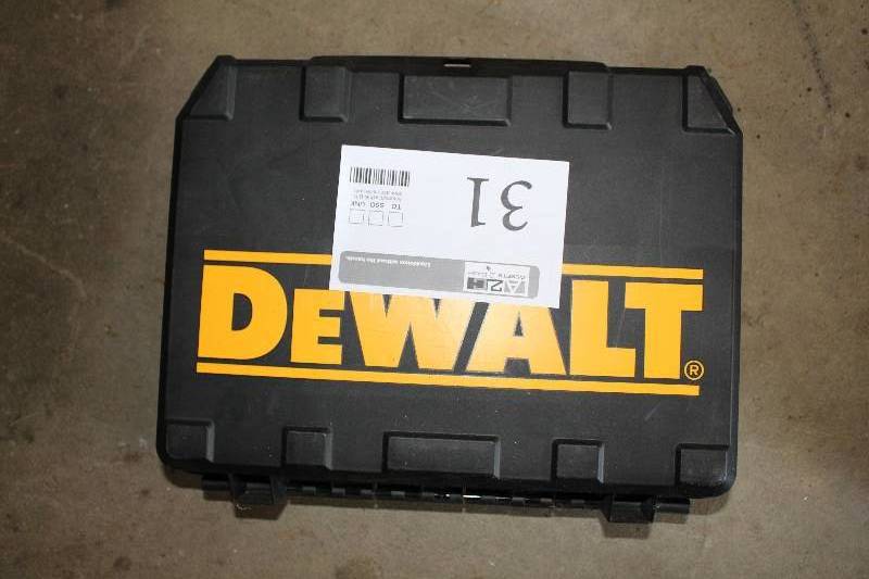 lot 31 image: DeWalt DW920 7.2V Heavy Duty Cordless Screwdriver w Battery, Charger, Case