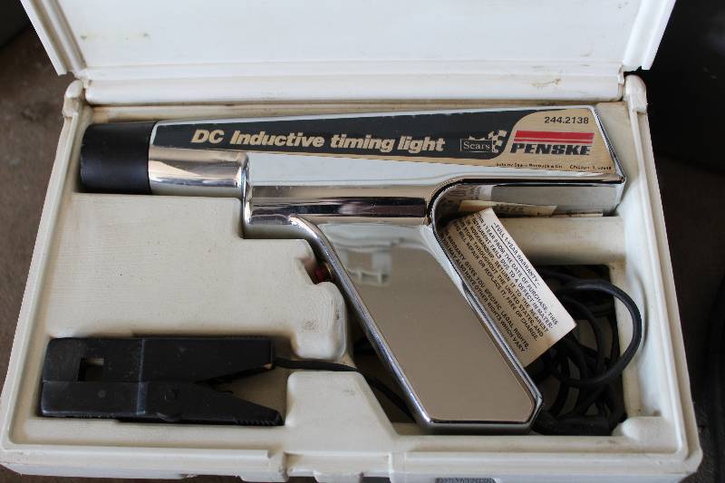 lot 38 image: Sears Penske DC Inductive Timing Light w Case