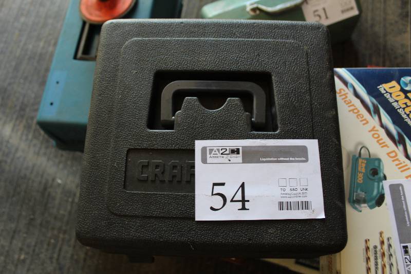 lot 54 image: Craftsman 10in. BufferPolisher w Case