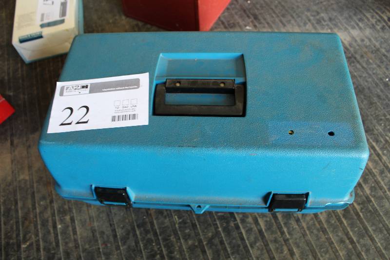 lot 22 image: Winchester Paint Ball Gun Set w Case, Complete Accessories