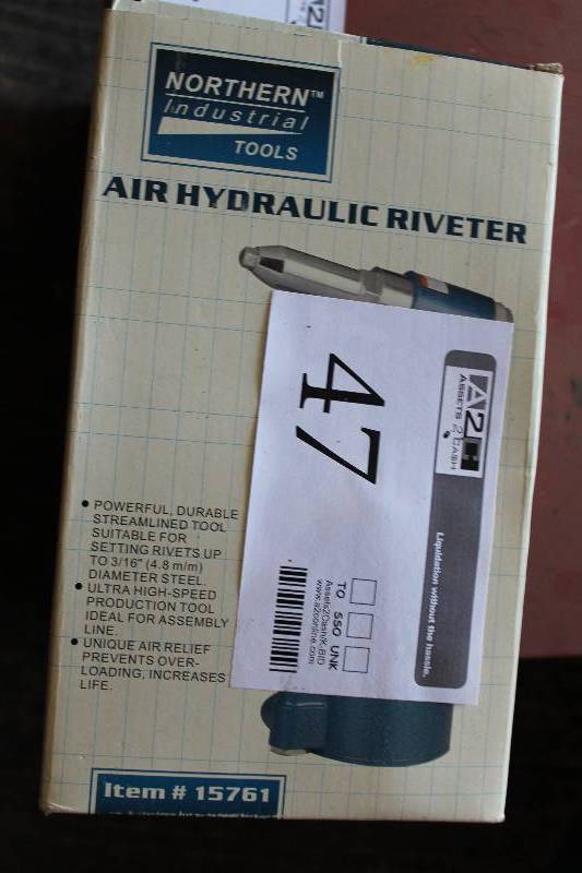 lot 47 image: Northern Industrial Tools Air Hydraulic Riveter