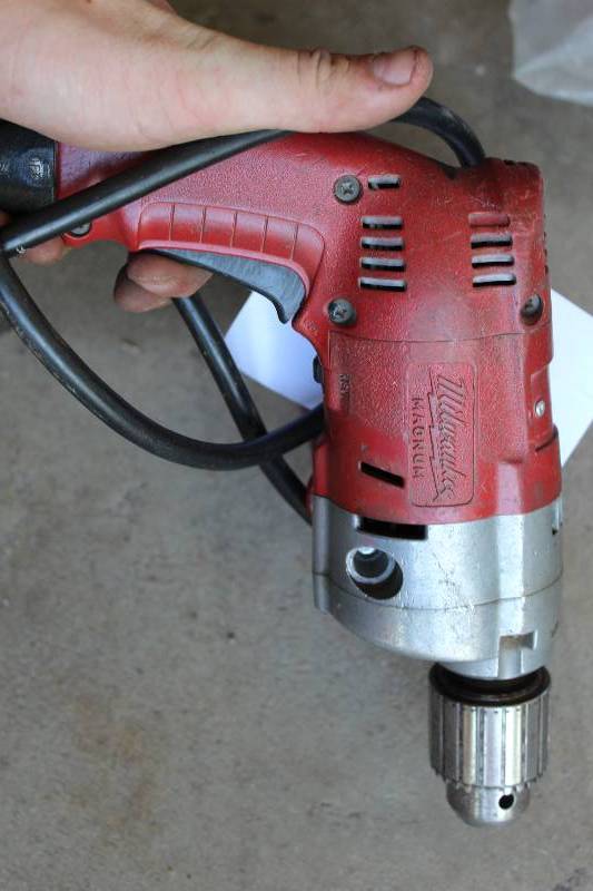 lot 102 image: Milwaukee Magnum Corded Drill