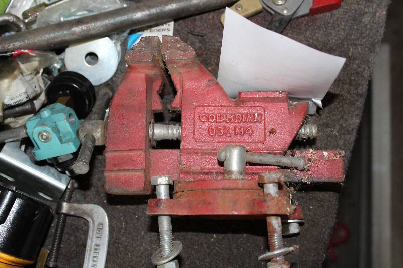 lot 206 image: Columbian Bench Vice