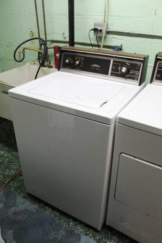 lot 3A image: Kenmore Clothes Washing Machine