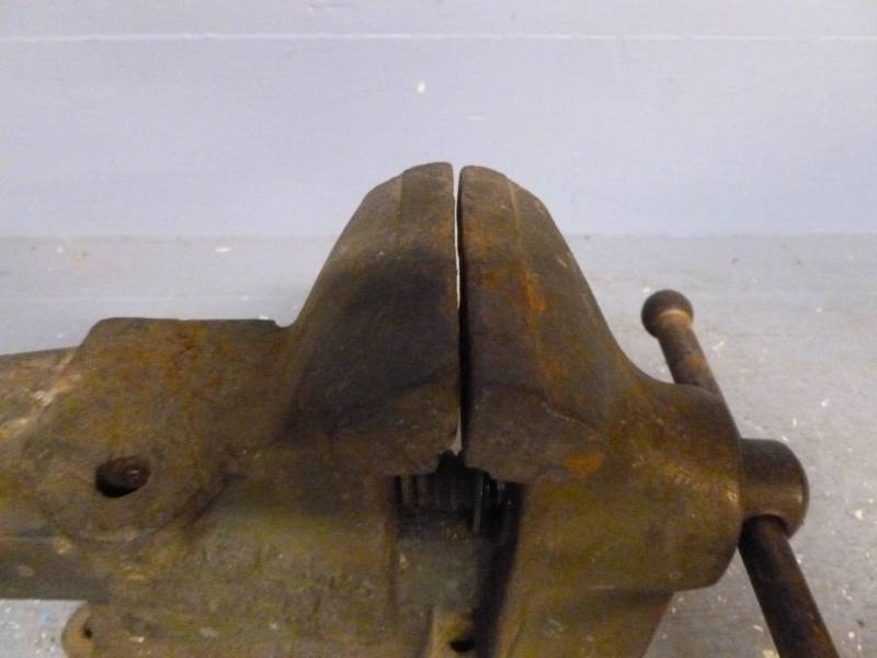 Bench Vise