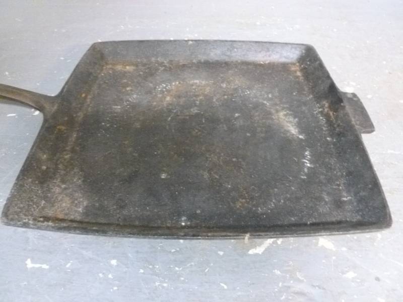 Cast Iron Pan