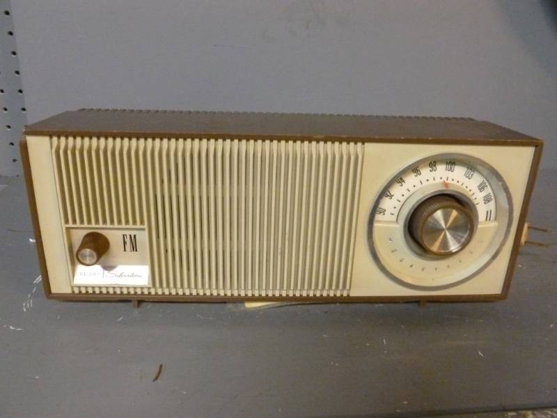 Vintage Silvertone Radio