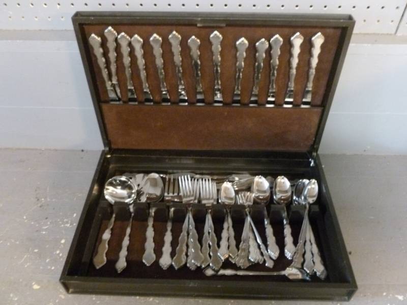 Flatware Set