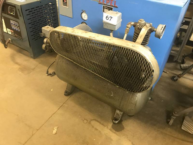 AIR COMPRESSOR