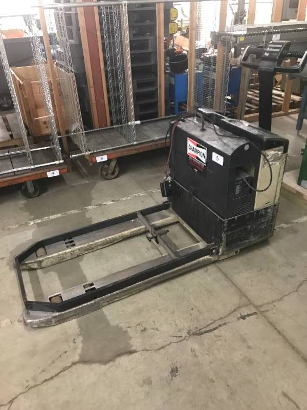 ELECTRIC PALLET JACK