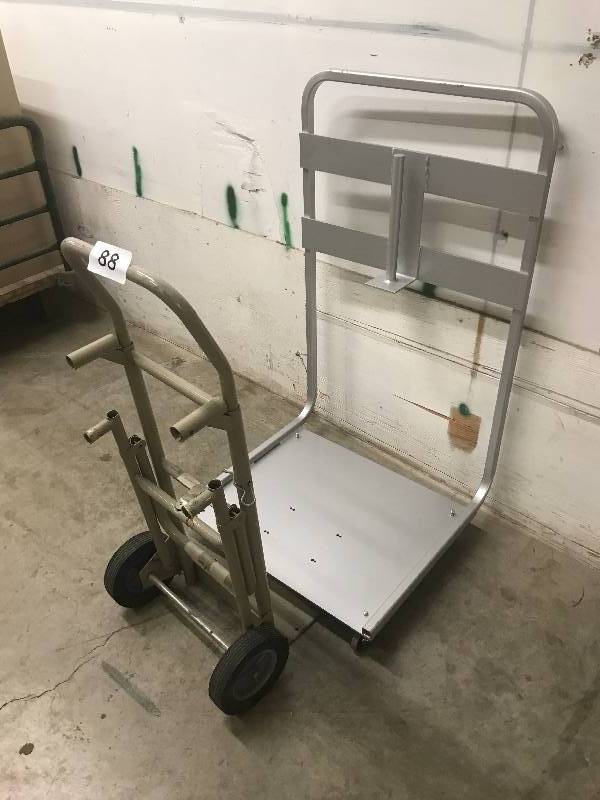 2 CARTS