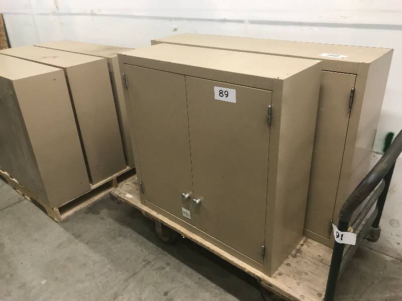 METAL WALL CABINET