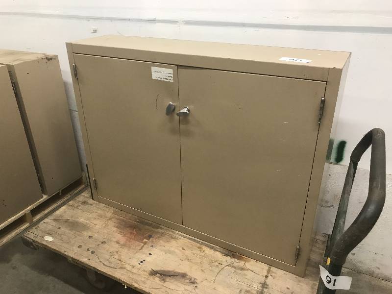 METAL WALL CABINET