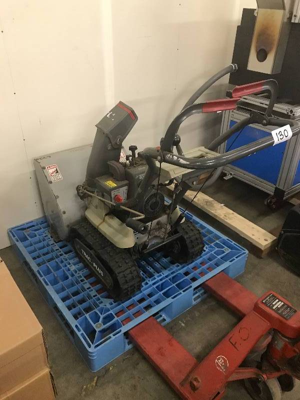 SNOW BLOWER