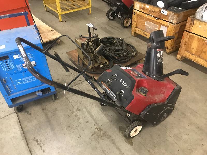 SNOW BLOWER