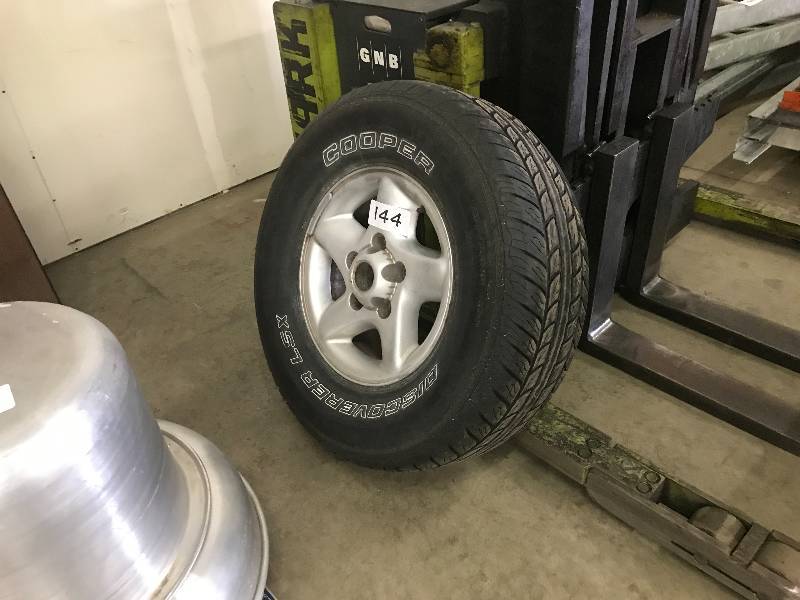 TIRE AND RIM
