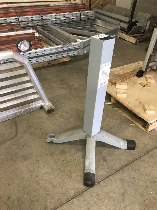 STAND