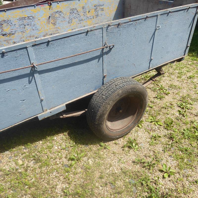 lot 6 image: Utility Wagon #2