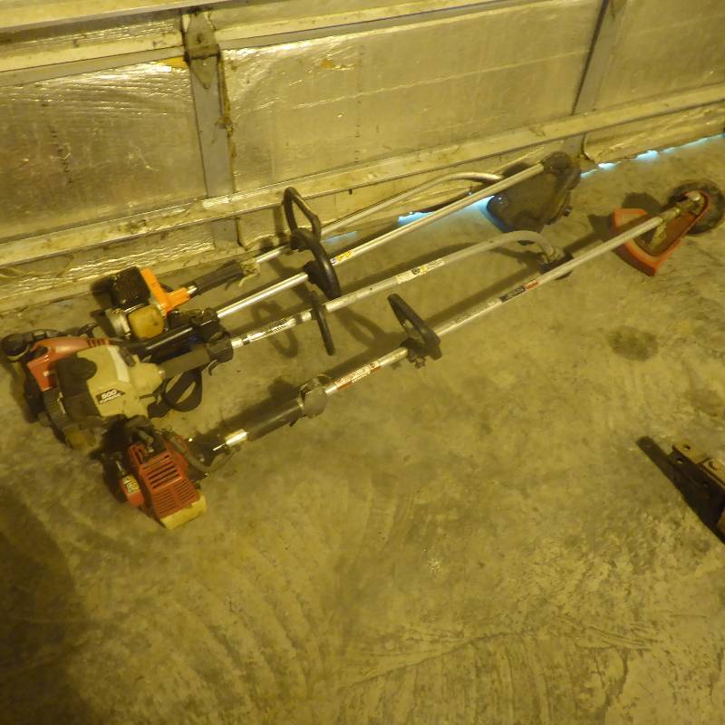 lot 12 image: Lot of Weedeaters and Brush Cutter