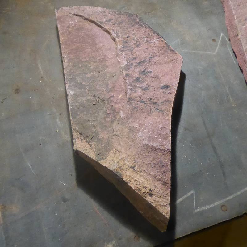 lot 26 image: Minnesota Red Catlinite Carving Pipestone Block #2