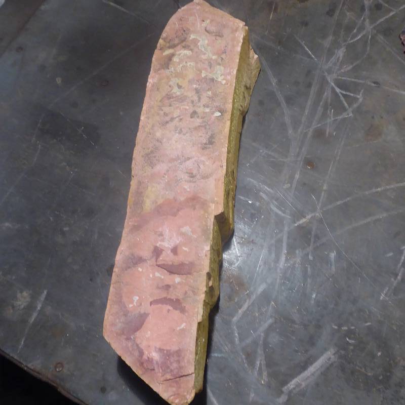 lot 32 image: Minnesota Red Catlinite Carving Pipestone Block #8