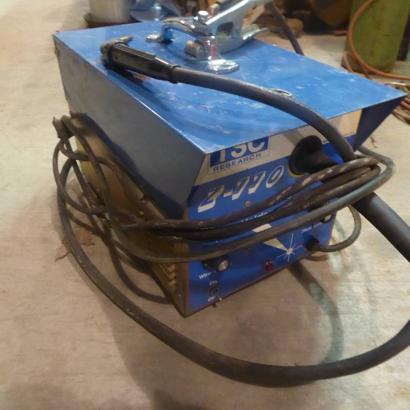 lot 49 image: TSC Research Z-110 Hi Performance Portable Mig Welder