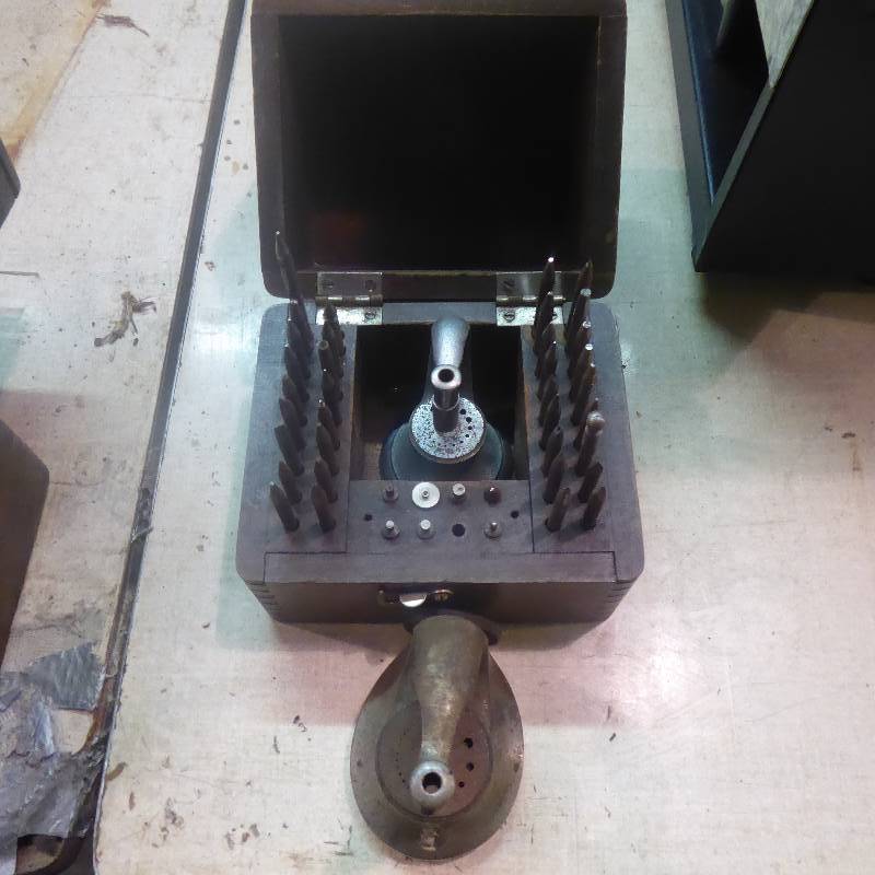 lot 50 image: Antique Watchmaker Watch Repair Kit