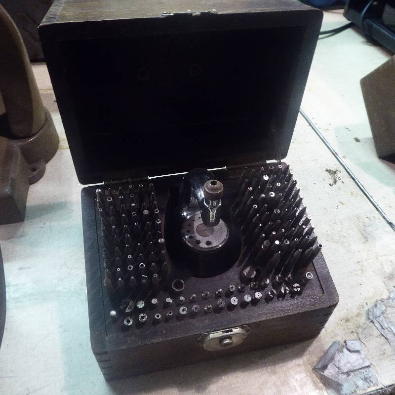 lot 51 image: Antique Watchmaker Watch Repair Kit #2