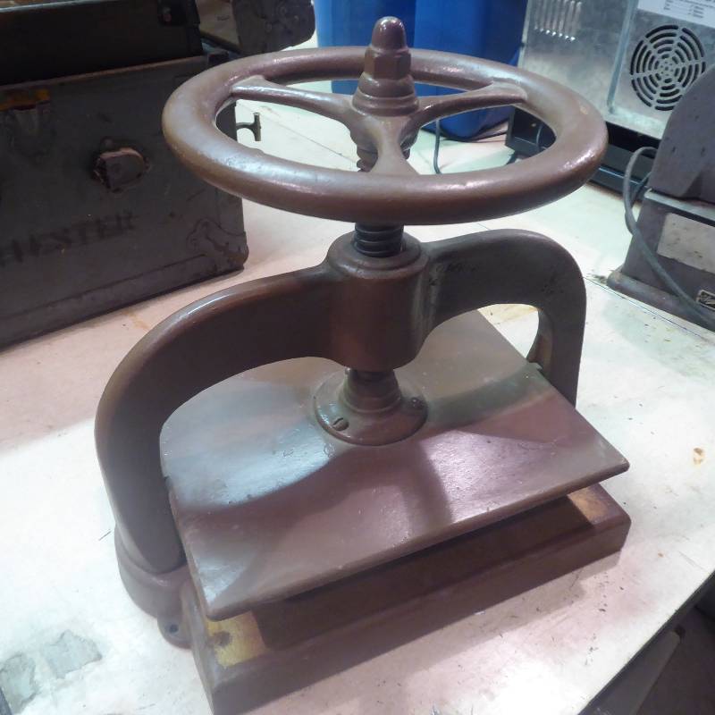lot 53 image: Antique Metal Hand Press