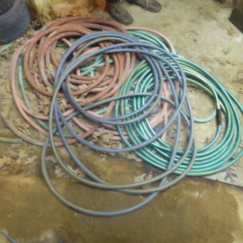 lot 85 image: Heavy Duty Hoses Lot