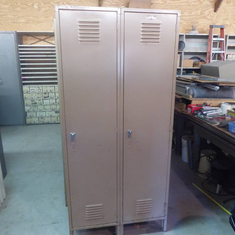 lot 101 image: Lot of 2 Lockers