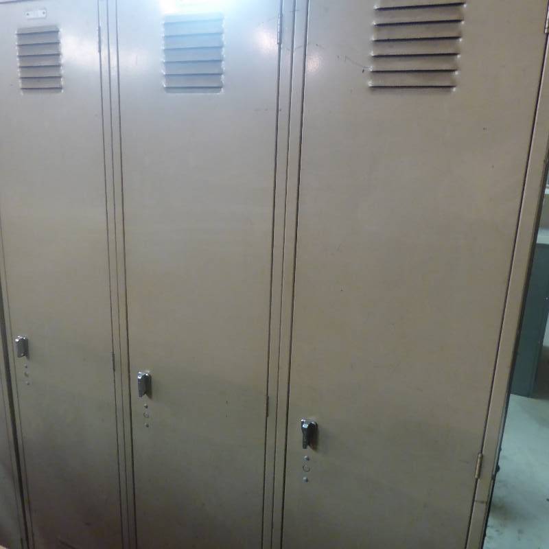lot 103 image: Lot of 3 Lockers