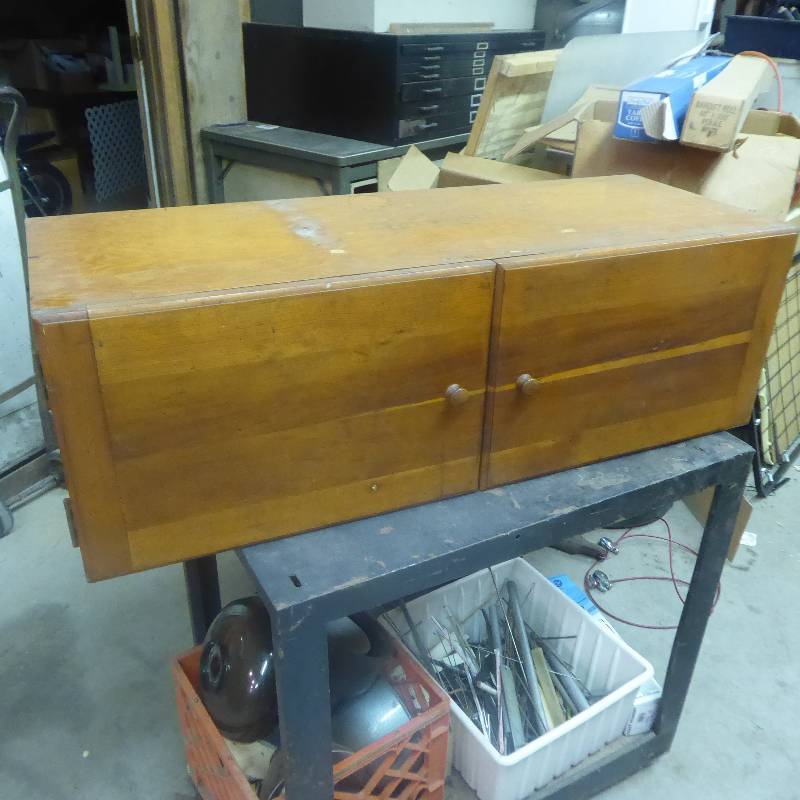 lot 104 image: Wooden Multi-Drawer Cabinet