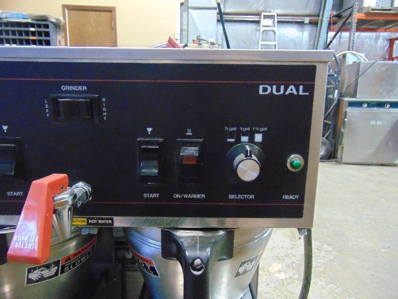 lot 39 image: Commercial Grade Dual Bunn Coffee Pot