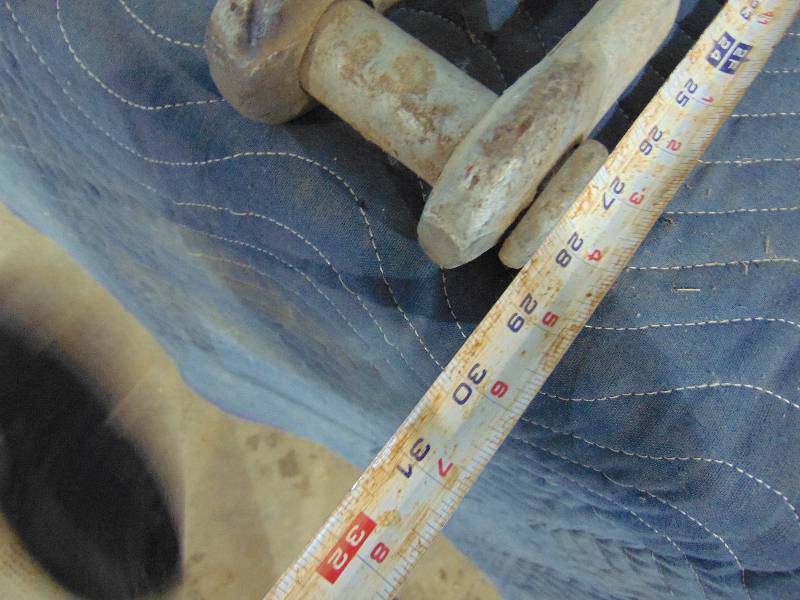 lot 46 image: (2) Large Turnbuckles