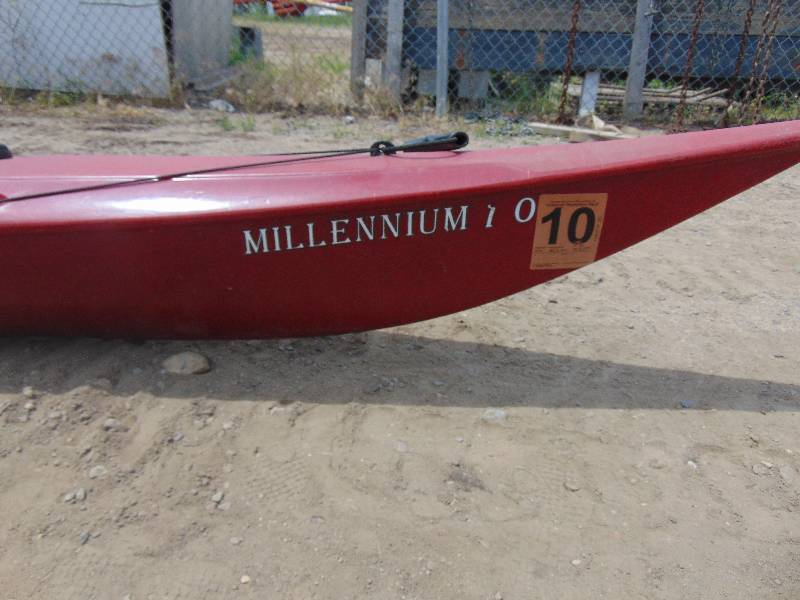 lot 2 image: 2000 Old Town Millenium 160 Kayak With Rudder