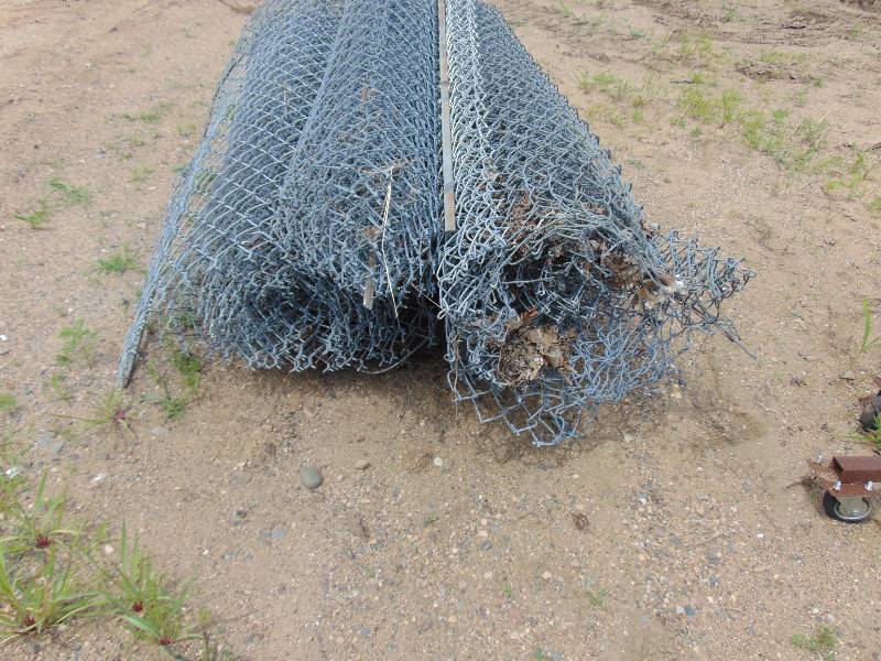 lot 74 image: Lot of 6 Chain Link Fence with Poles