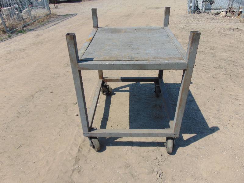 lot 78 image: Multi Purpose Cart With Heavy Duty WHeels