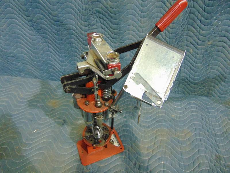 lot 116 image: Mec Model 650 Shell Reloader