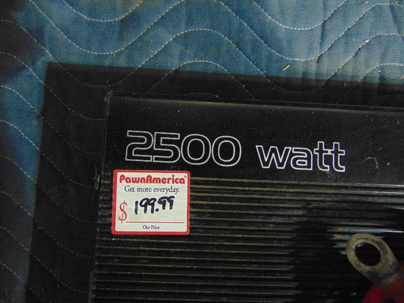 lot 127 image: 2500 Watt Power Inverter