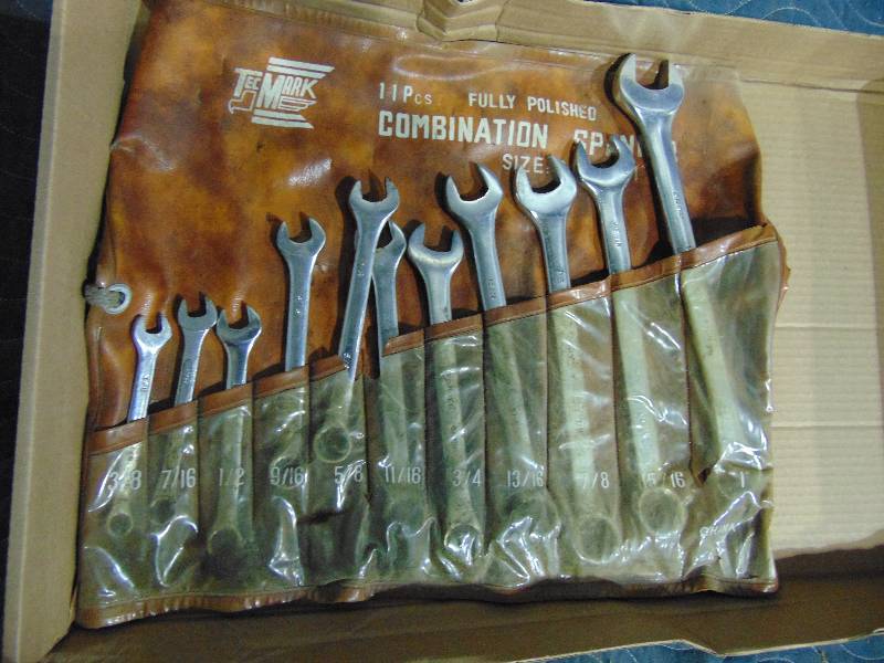 lot 128 image: Set of Wrenches
