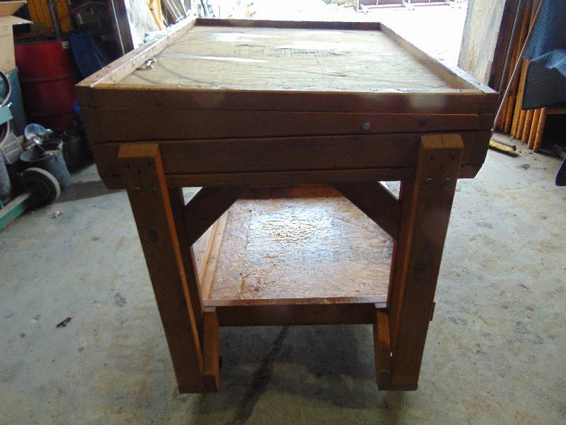 lot 156 image: Large Working Bench On Wheels
