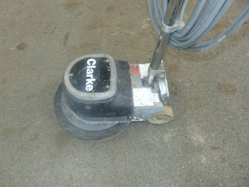 lot 189 image: Clarke FM-1700 Floor Scrubber