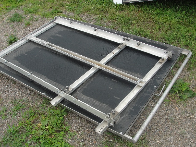 ALUMINUM ROLL OUT TRUCK BED
