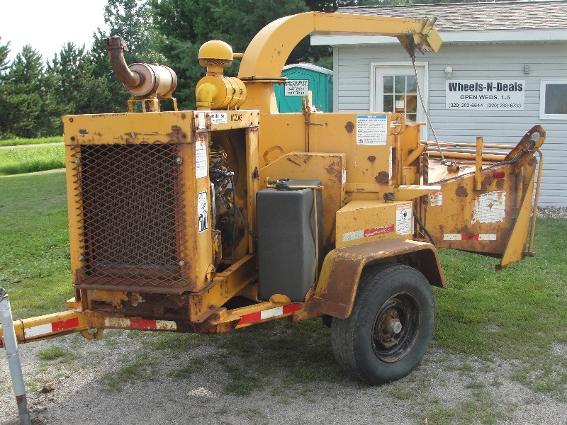 BRUSH BANDIT WOOD CHIPPER